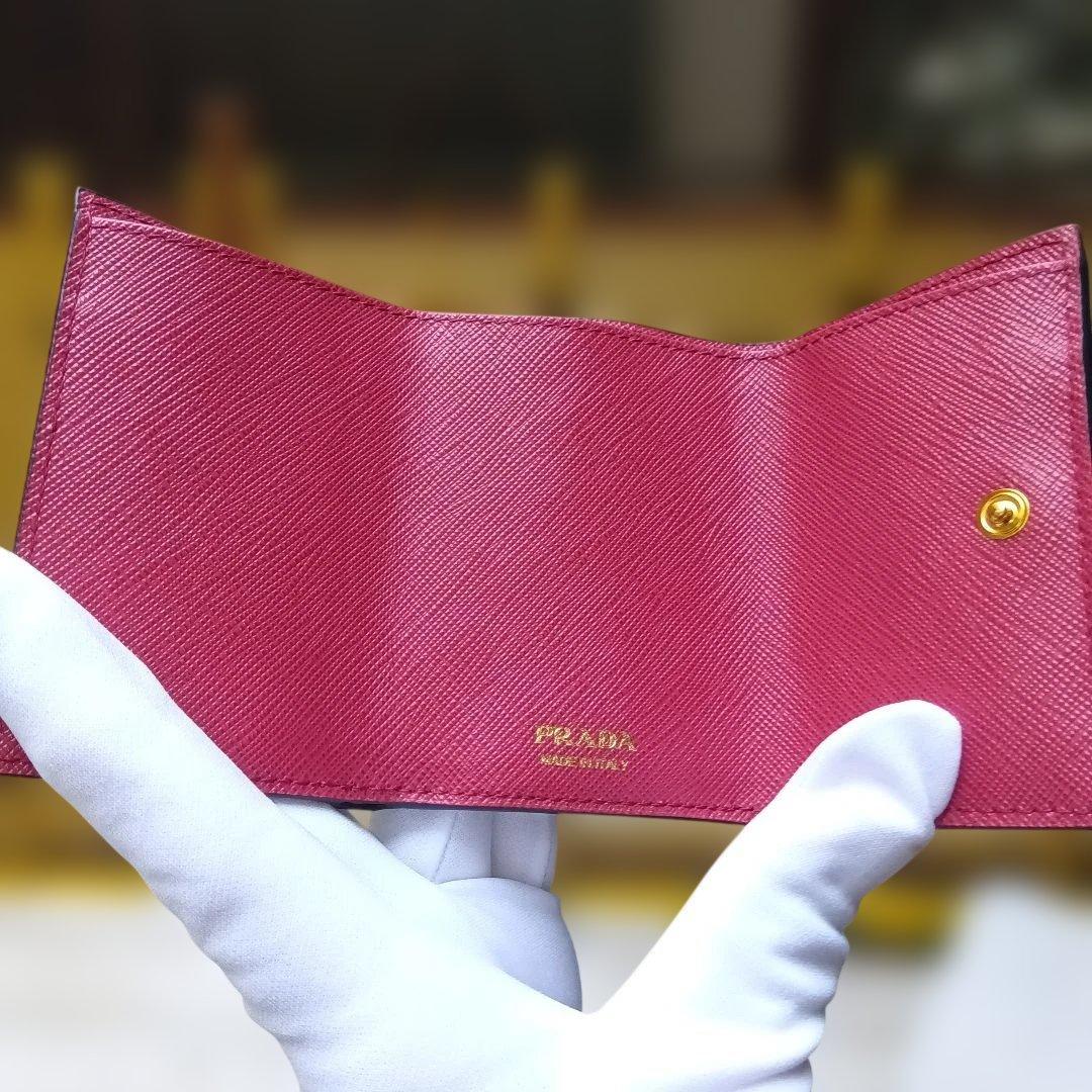 ユ*ー様 ⭕️PRADA 三つ折り財布 黒【極美品】