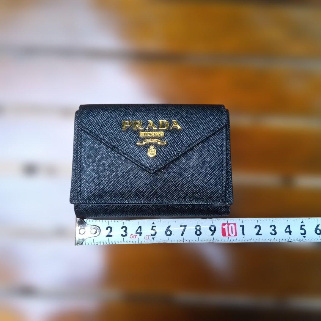 ユ*ー様 ⭕️PRADA 三つ折り財布 黒【極美品】