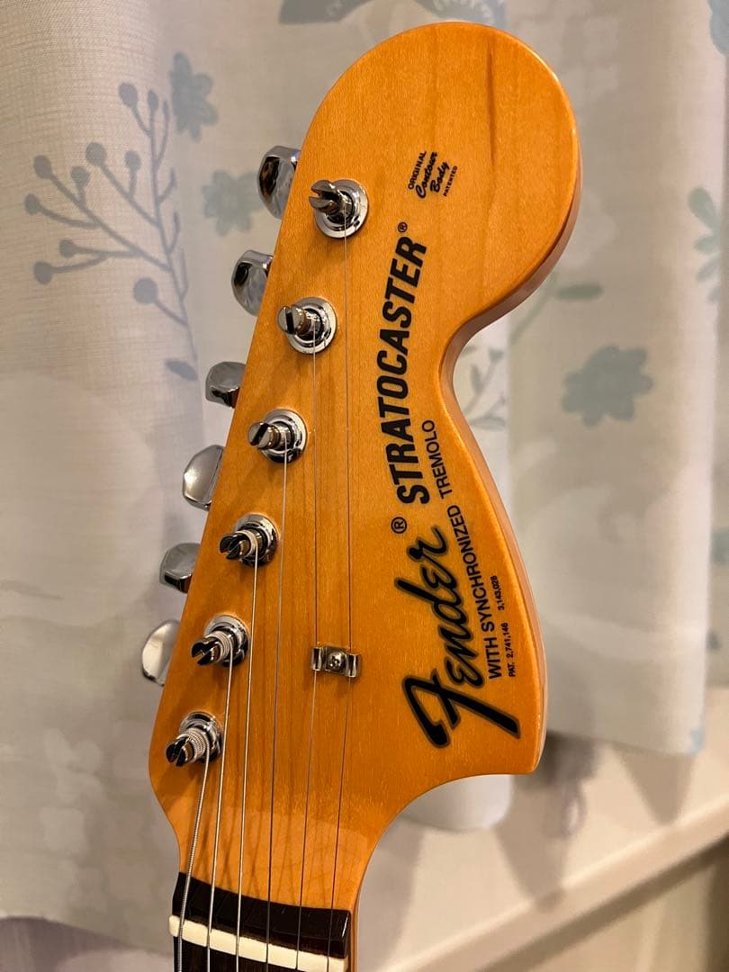 ギター Fender Stratocaster Lake Pracid Blue