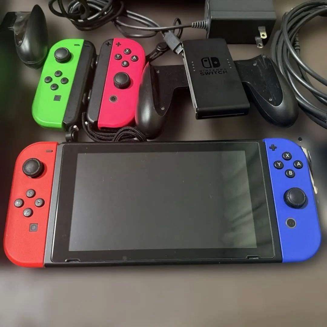 ま*ん様 Nintendo Switch 本体 Joy-Con付き