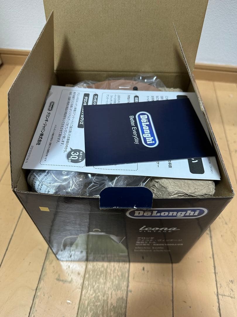 DeLonghi Icona 電気ケトル グリーン