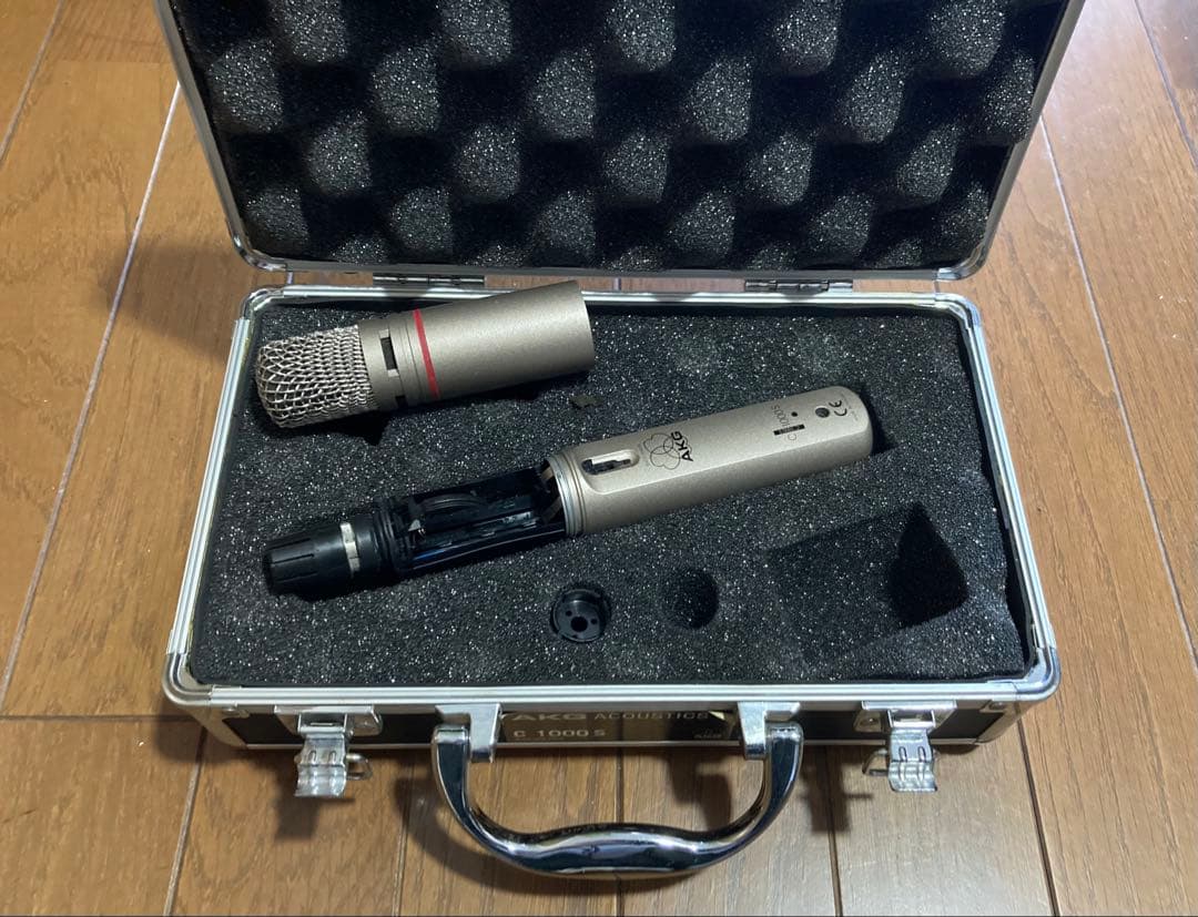 AKG C 1000 S コンデンサーマイク￼