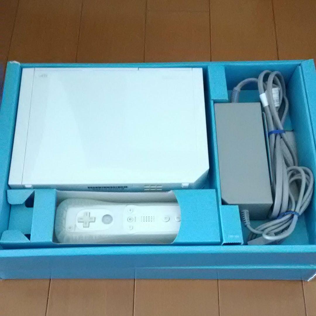 Wii  本体　Nintendo Wii RVL-S-WA