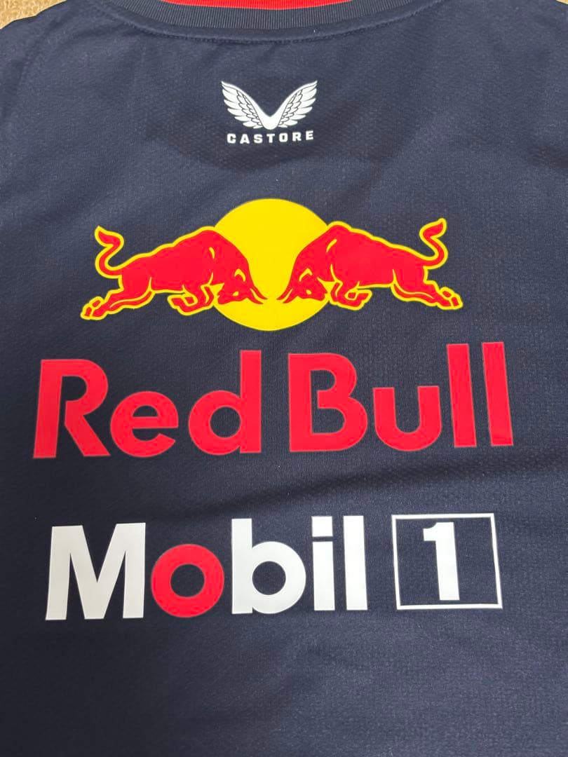 カストーレ社製2024Red Bull Racing チームTシャツ ネイビー