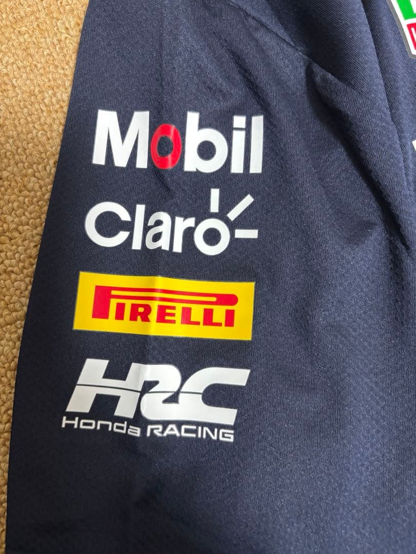 カストーレ社製2024Red Bull Racing チームTシャツ ネイビー