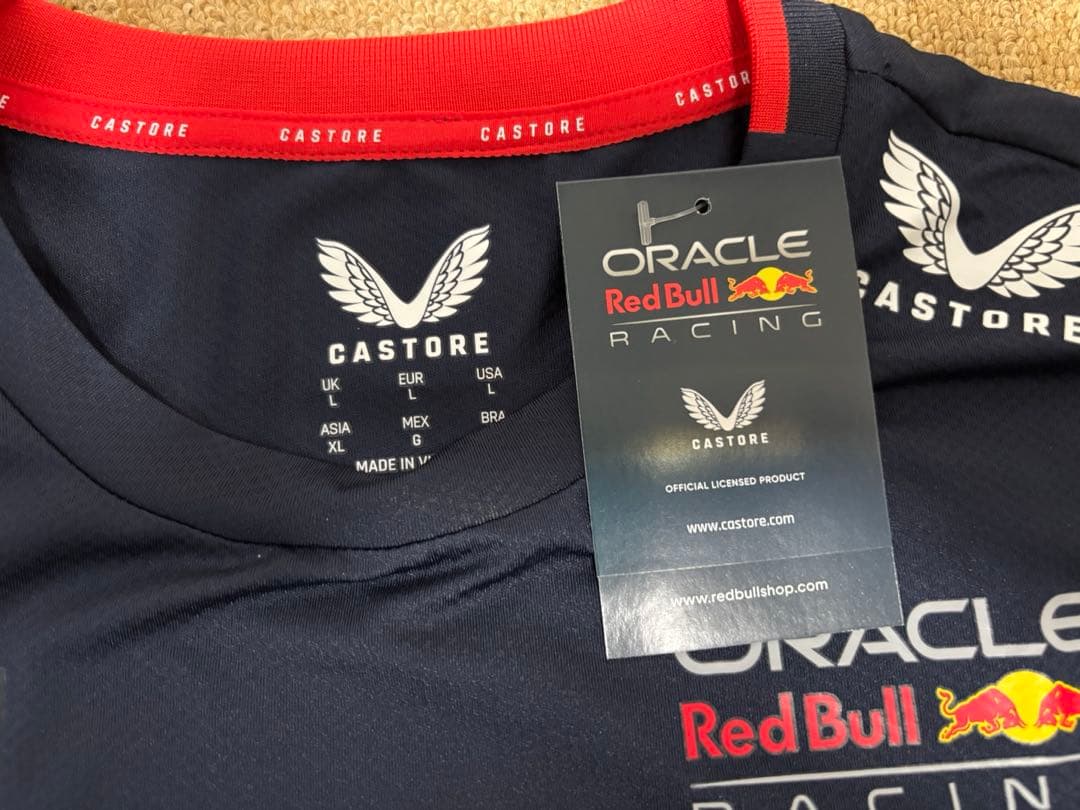 カストーレ社製2024Red Bull Racing チームTシャツ ネイビー