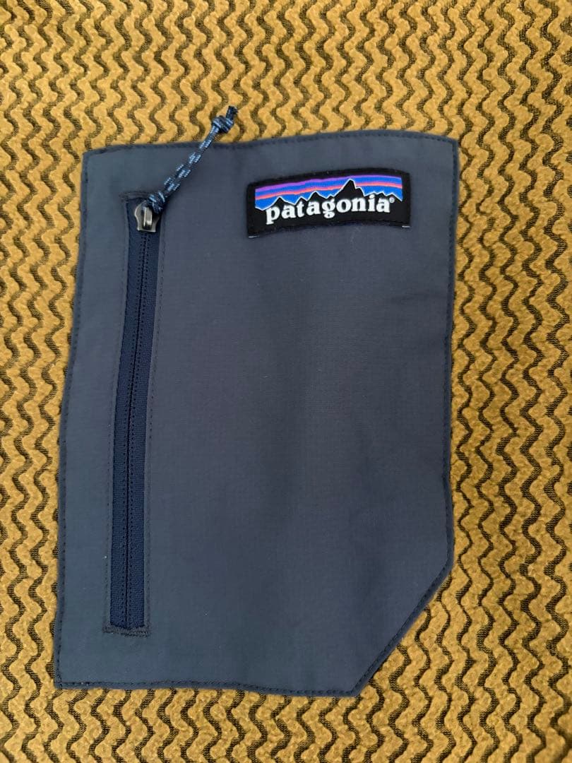 patagonia R1 エアクルー