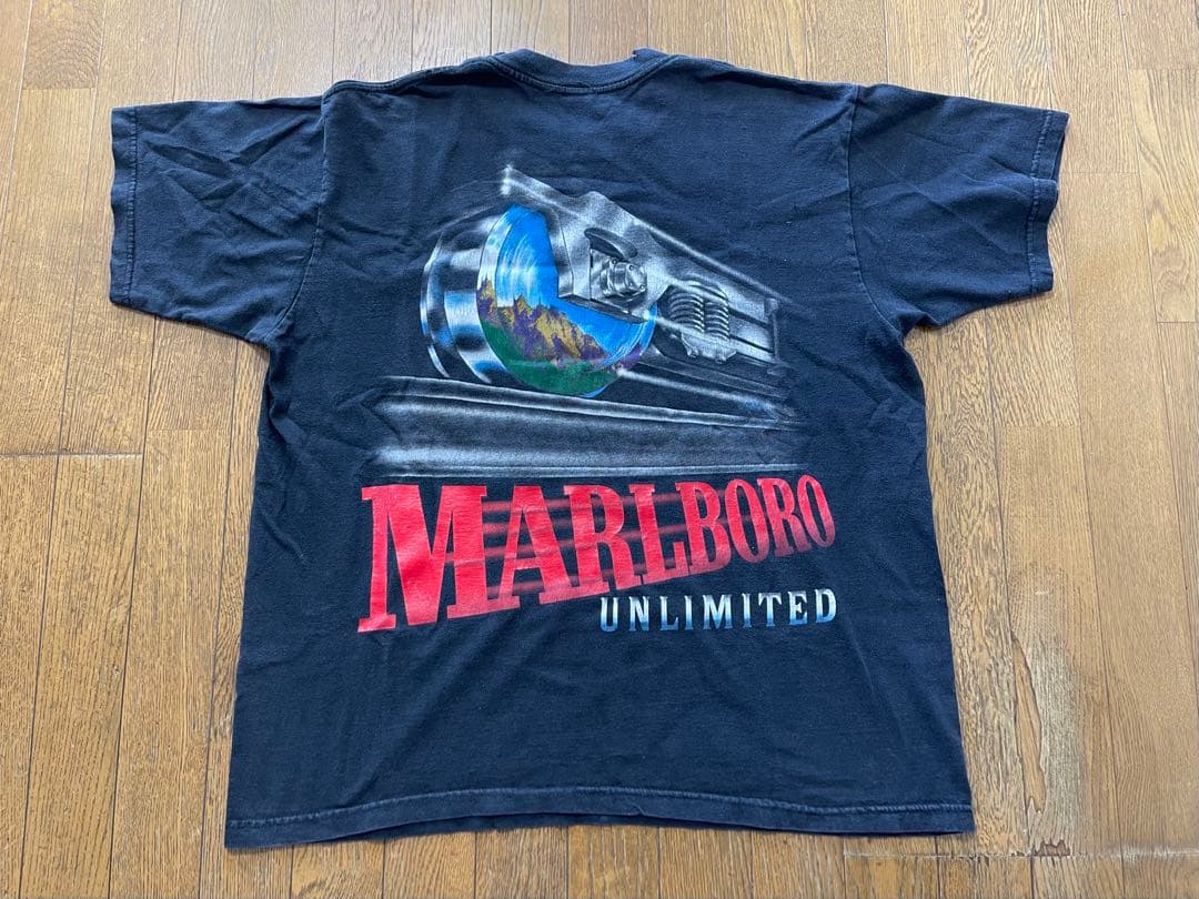P*す様 Marlboro Unlimited Train Tシャツ