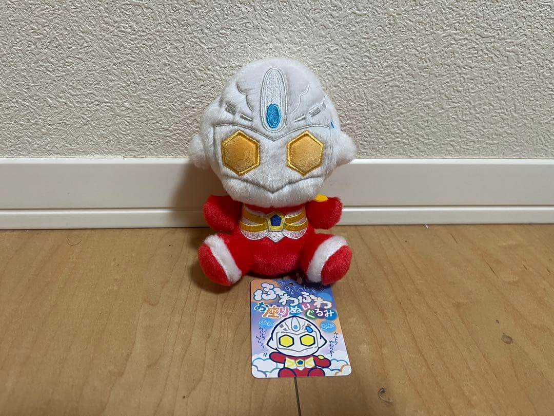d*9様 ウルトラマンゼロ など ふわぬい お座りぬいぐるみ ウルトラマン
