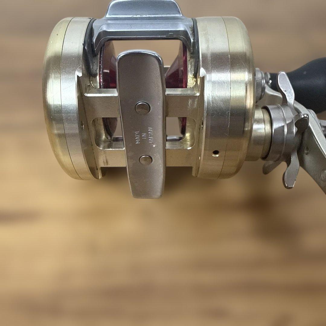 DAIWA ダイワ MILLIONAIRE 250 リール