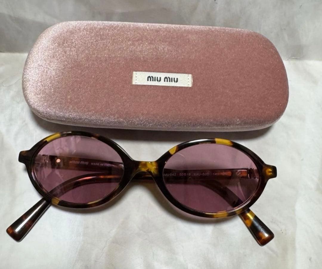 タイムセール中。MIUMIU レディーサングラス
