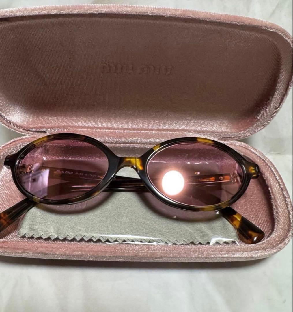タイムセール中。MIUMIU レディーサングラス