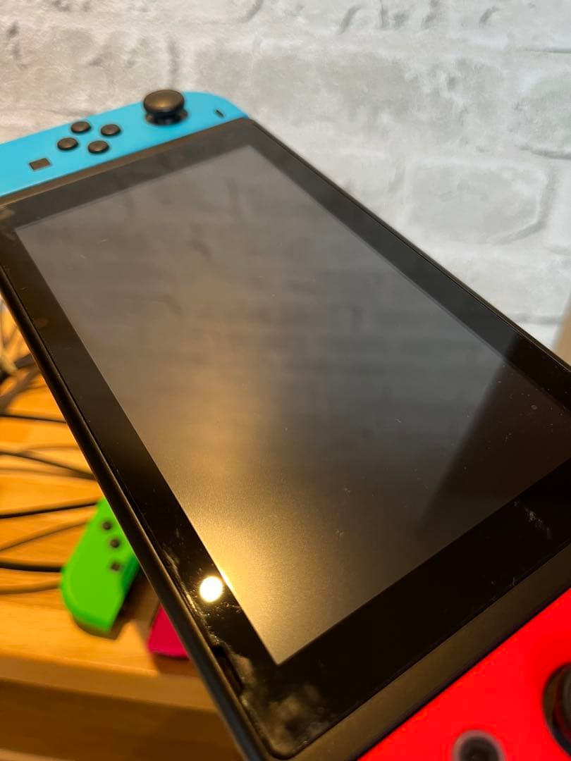 Switch本体　Joy-Con＋2個付き