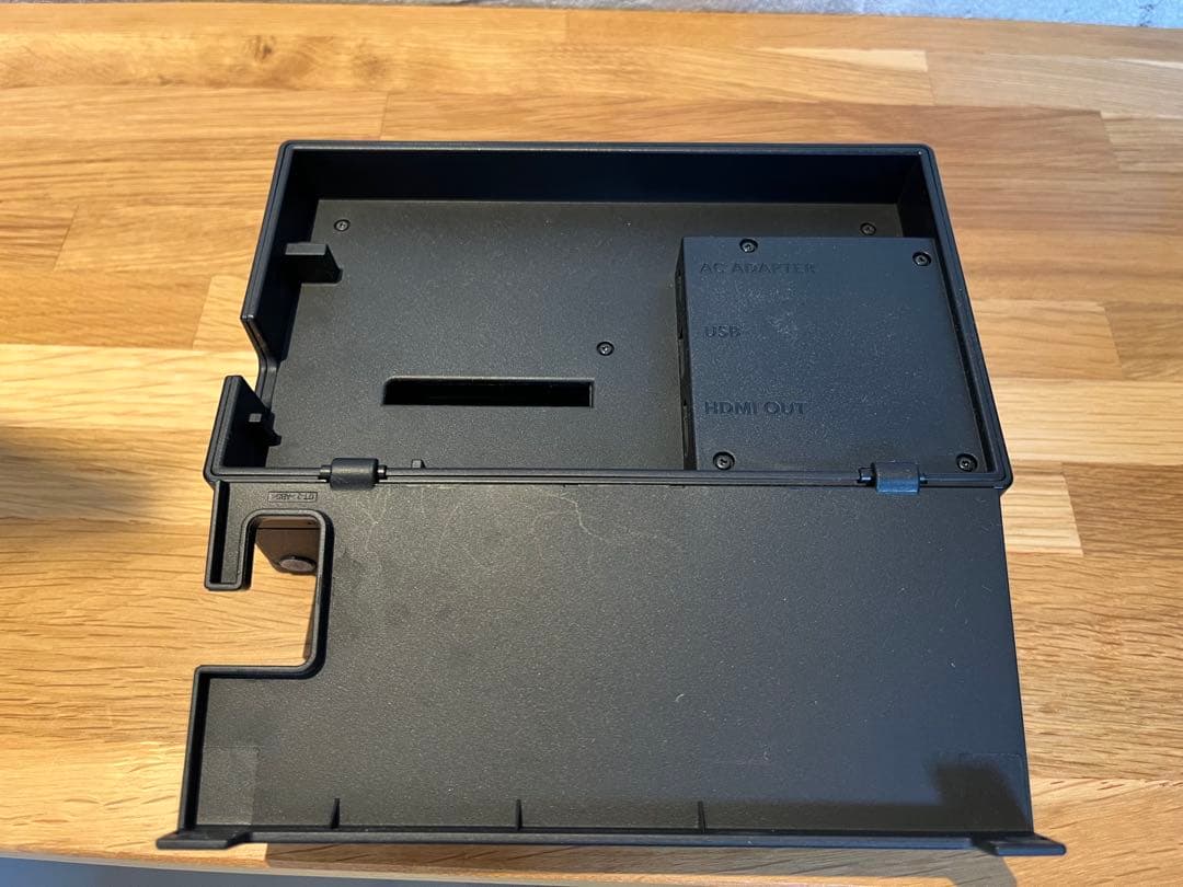 Switch本体　Joy-Con＋2個付き