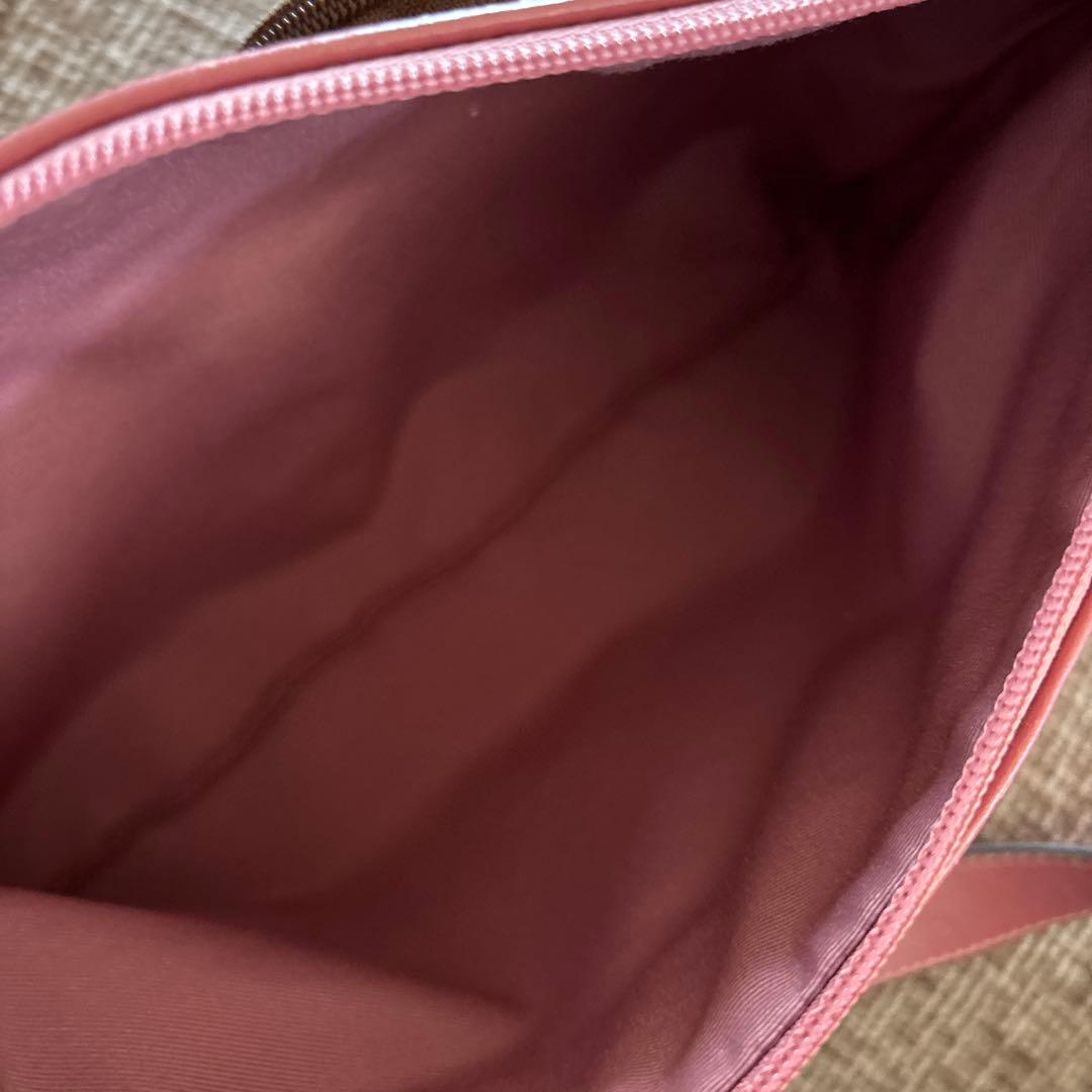 美品Coach コーチ　ボディバッグ・ウエストポーチ ベージュ・ピンク