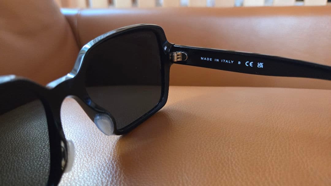 CHANEL スクエアシェイプサングラス