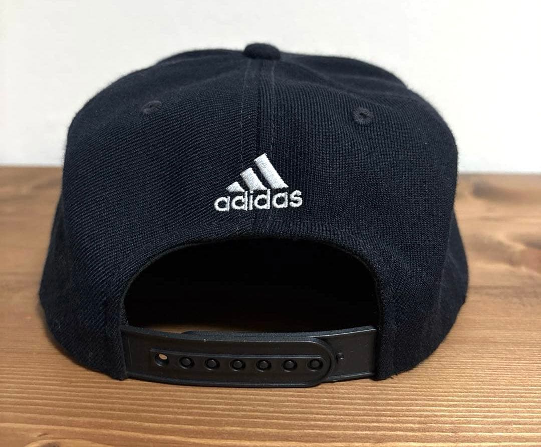希少 adidas 神戸製鋼コベルコスティーラーズ グッズ キャップ ロゴ 黒白