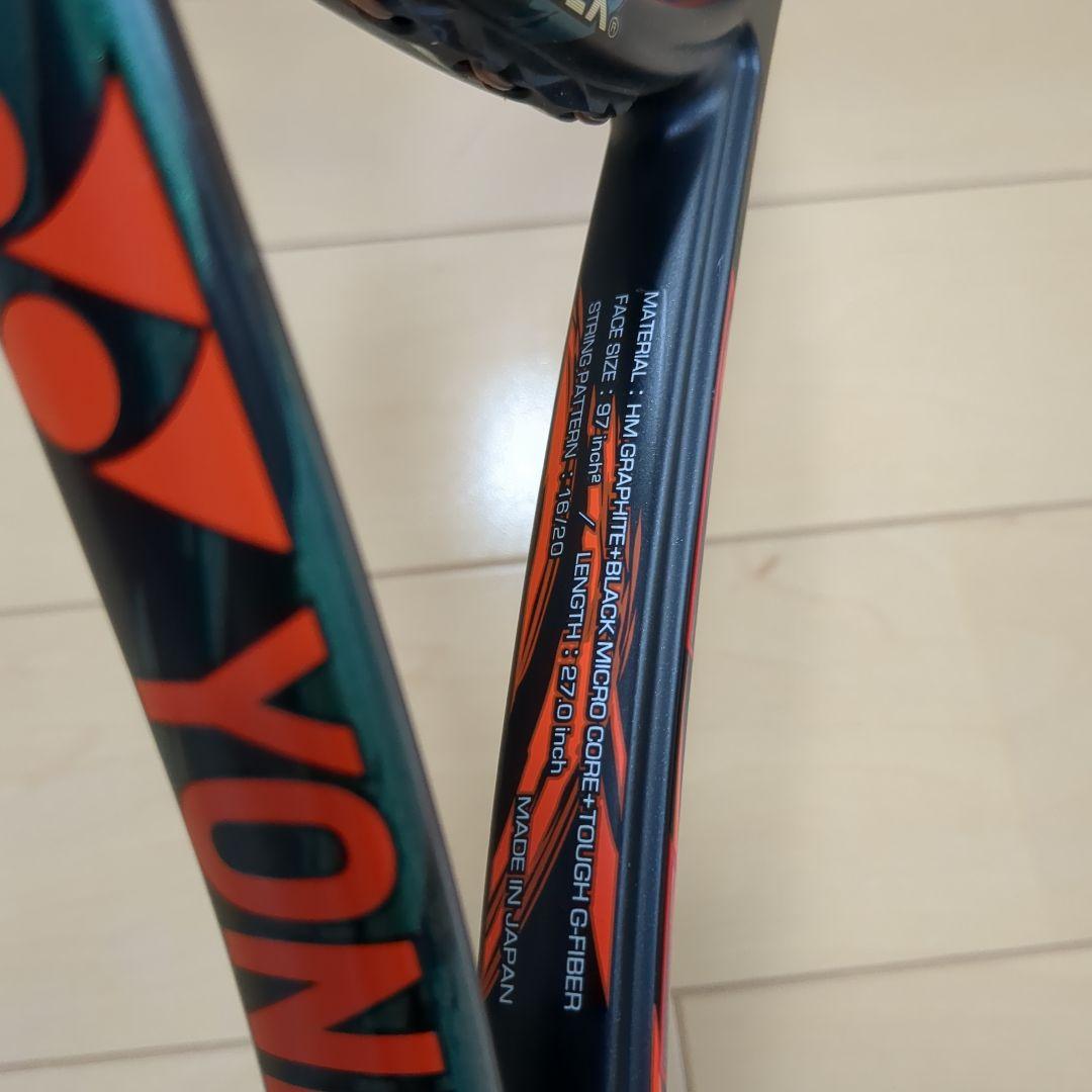 YONEX VCORE 98 テニスラケット グリップ3