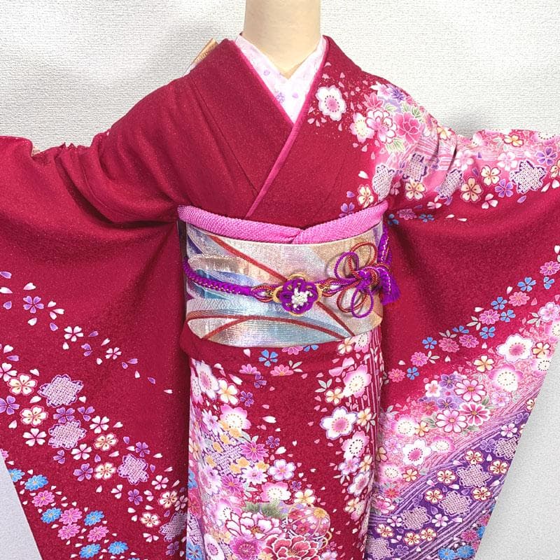 505z26,411y1,小物類〇銀通し 古典柄 振袖 金彩 毬 牡丹 桜〇美品