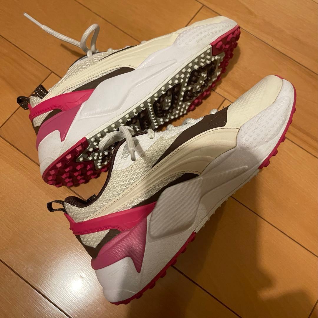 【ほぼ新品】防水 PUMAゴルフレディースシューズ23.0