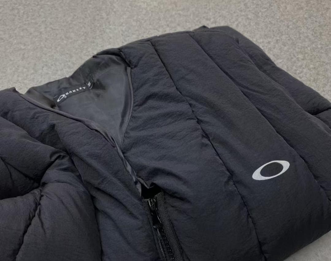 Oakley　ベスト