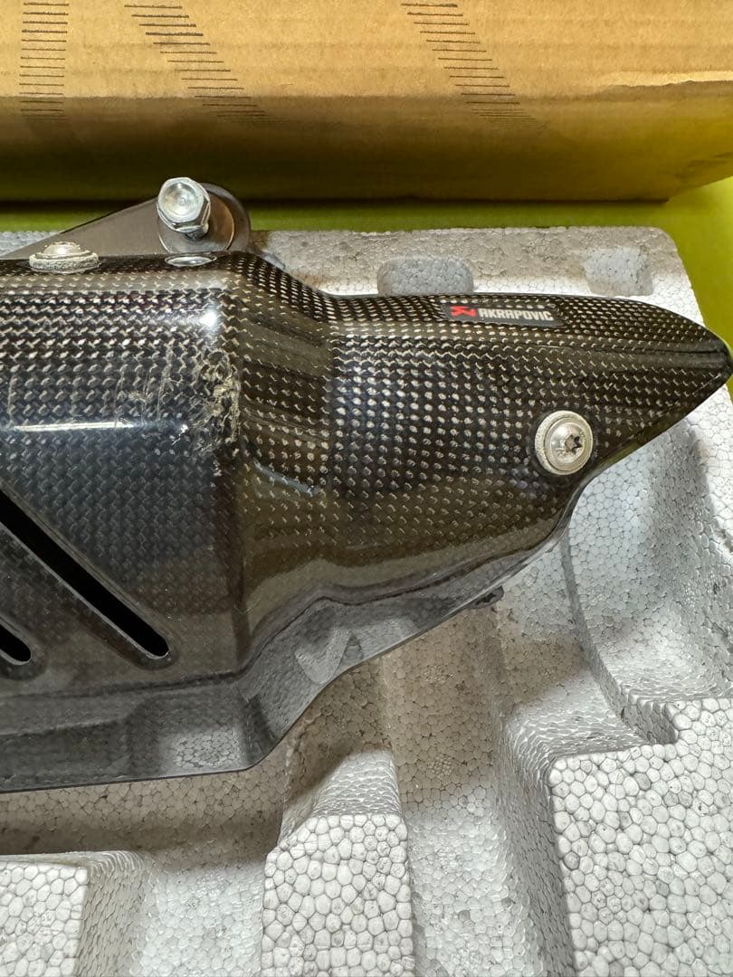 AKRAPOVIČ スリップオンマフラー 車検対応本体YAMAHAMT10