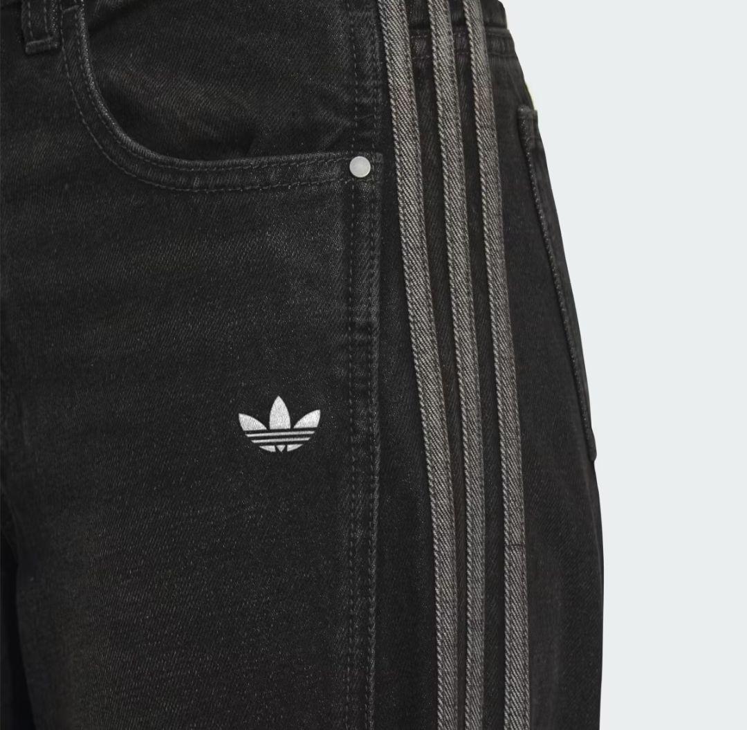 アディダスオリジナルス　ルーズデニムパンツ　サイドライン　新品タグ付き30　28