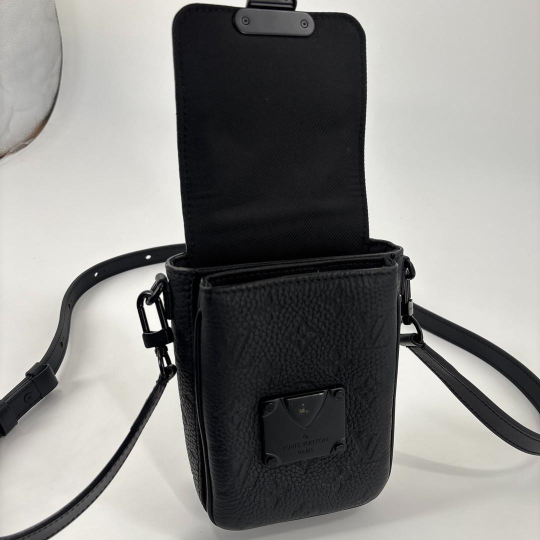 超極美品 ルイヴィトン モノグラムトリヨン Sロック ショルダーバッグ メンズ