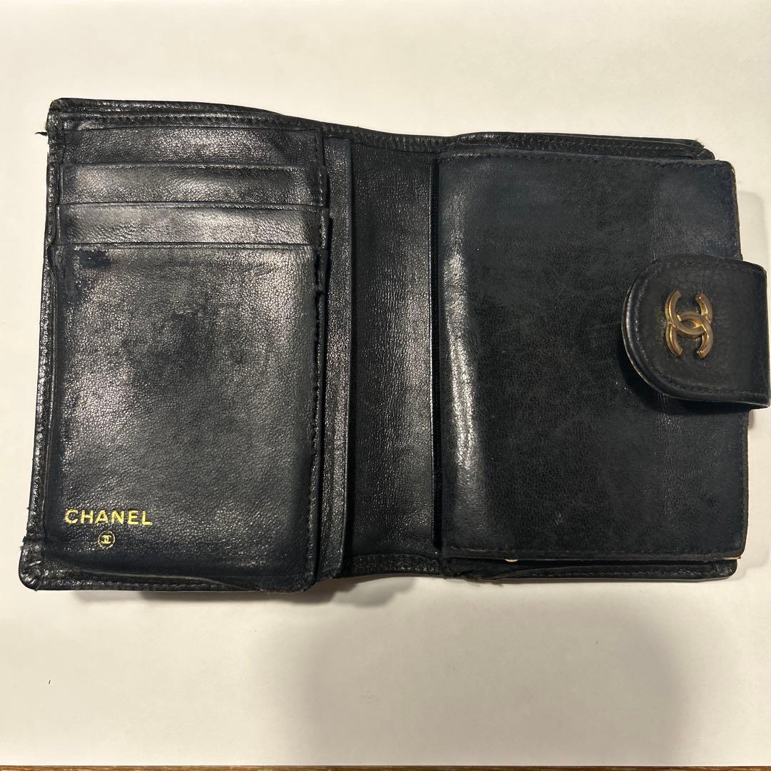 CHANEL ブラック レザー キルティング　二つ折り財布