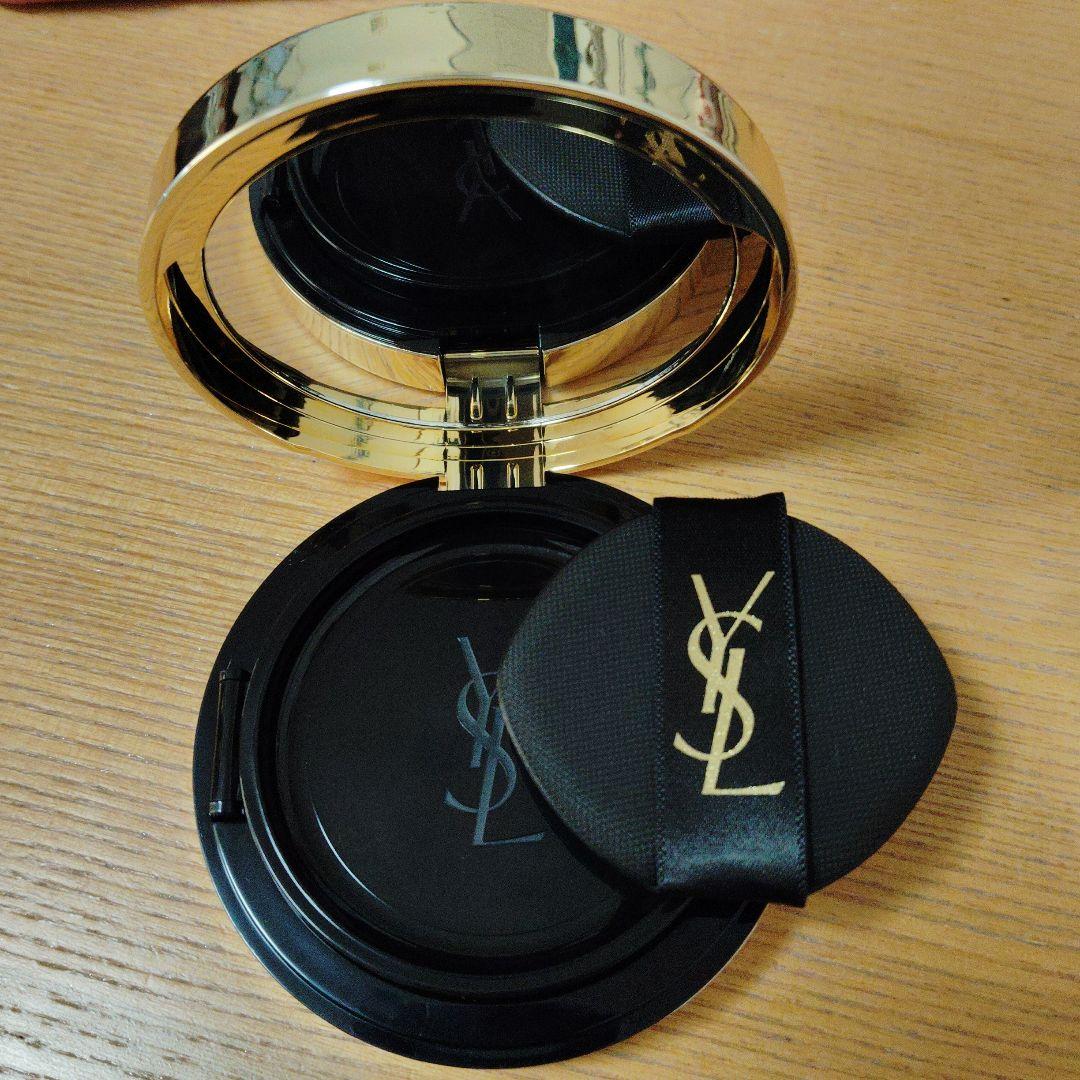 新品Yves Saint Laurent Cushion B20 Ivory