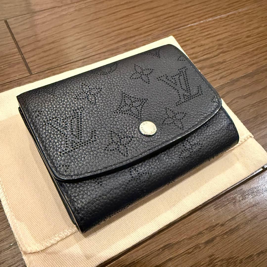 LOUIS VUITTON マヒナ ポルトフォイユ イリス コンパクト 二つ折り