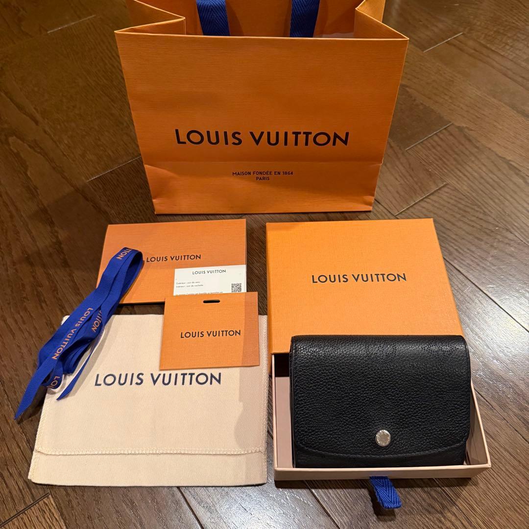 LOUIS VUITTON マヒナ ポルトフォイユ イリス コンパクト 二つ折り