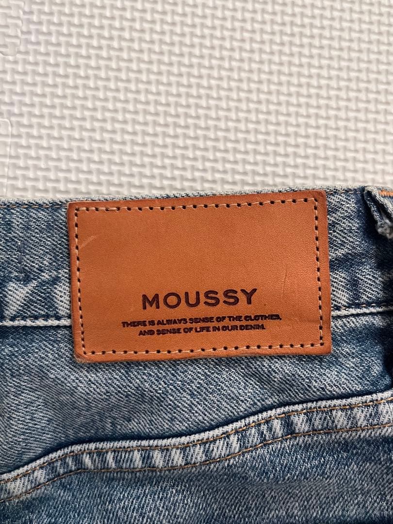 MOUSSY マウジー MVS FLARE フレアデニム パンツ　サイズ25