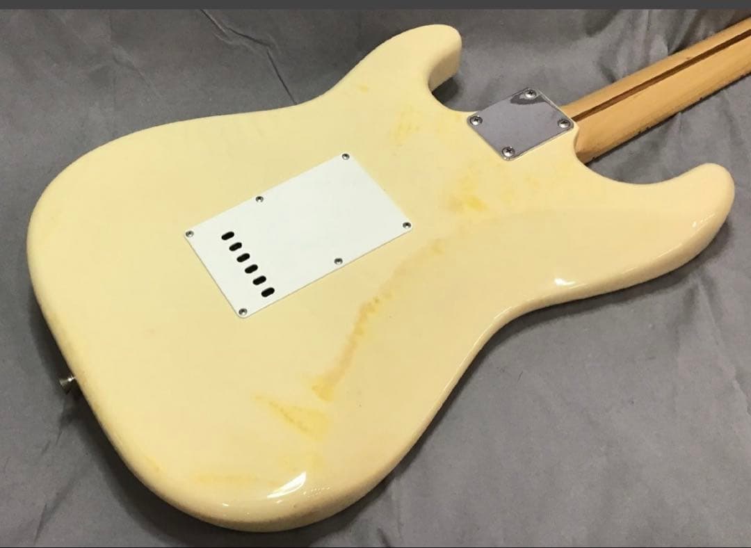 t*6様 Fender Japan Stratocaster フジゲン製　Oシリ