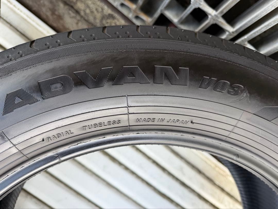 YOKOHAMA ADVAN V03 225/60R18 ×2本 中古