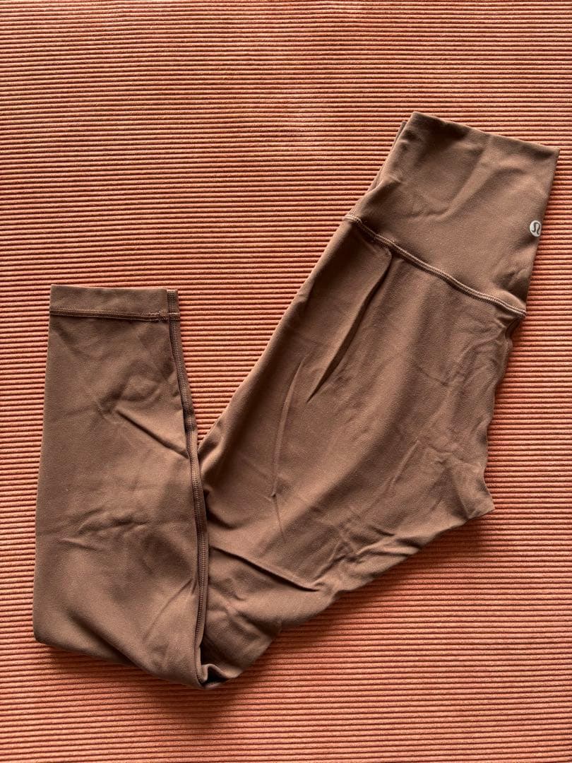 lululemon ブラウン ヨガパンツ S(JP M)サイズ