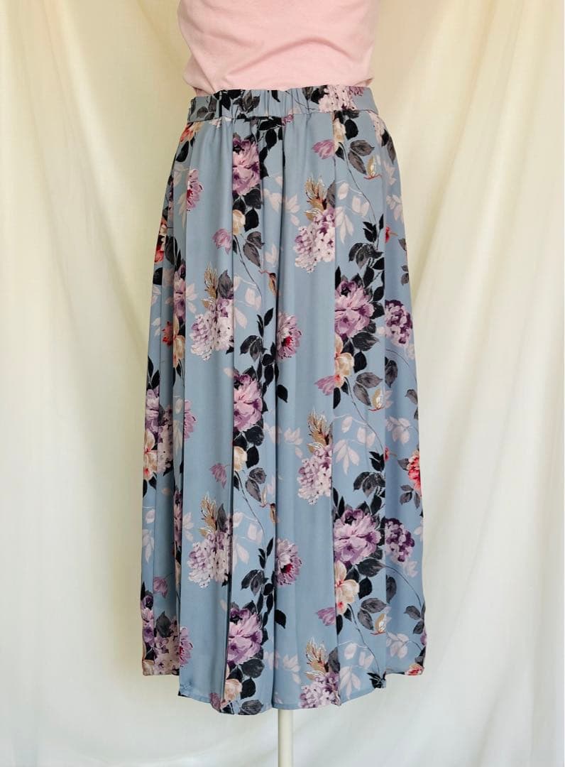 LAURA ASHLEY フラワープリントプリーツパンツ