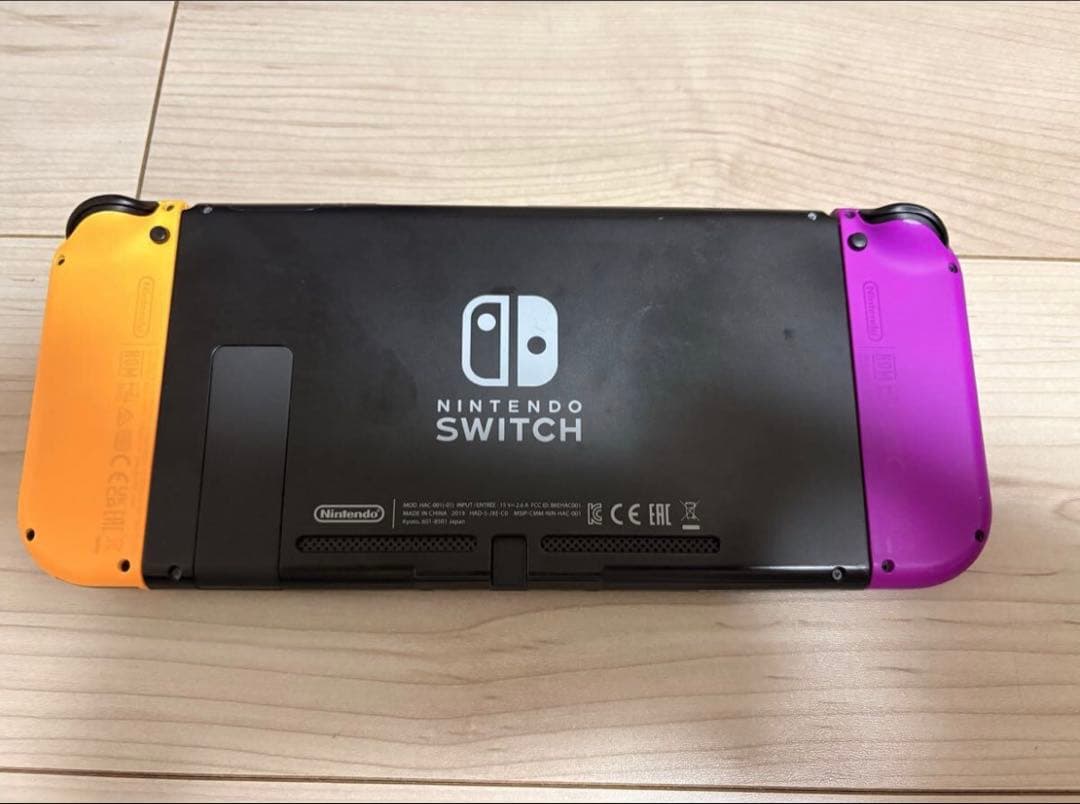 任天堂Switch 128GB microSD付