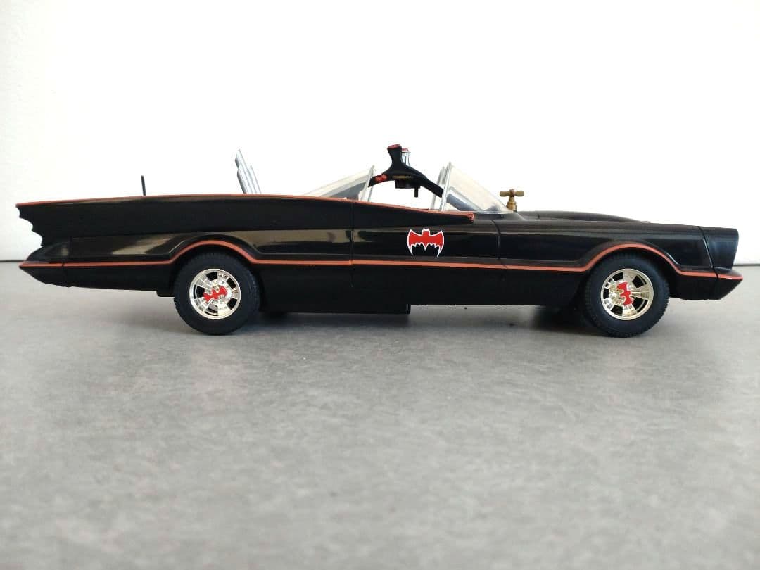 【絶版希少】【美品】ホットウィール バットモービル1966 RCラジコン