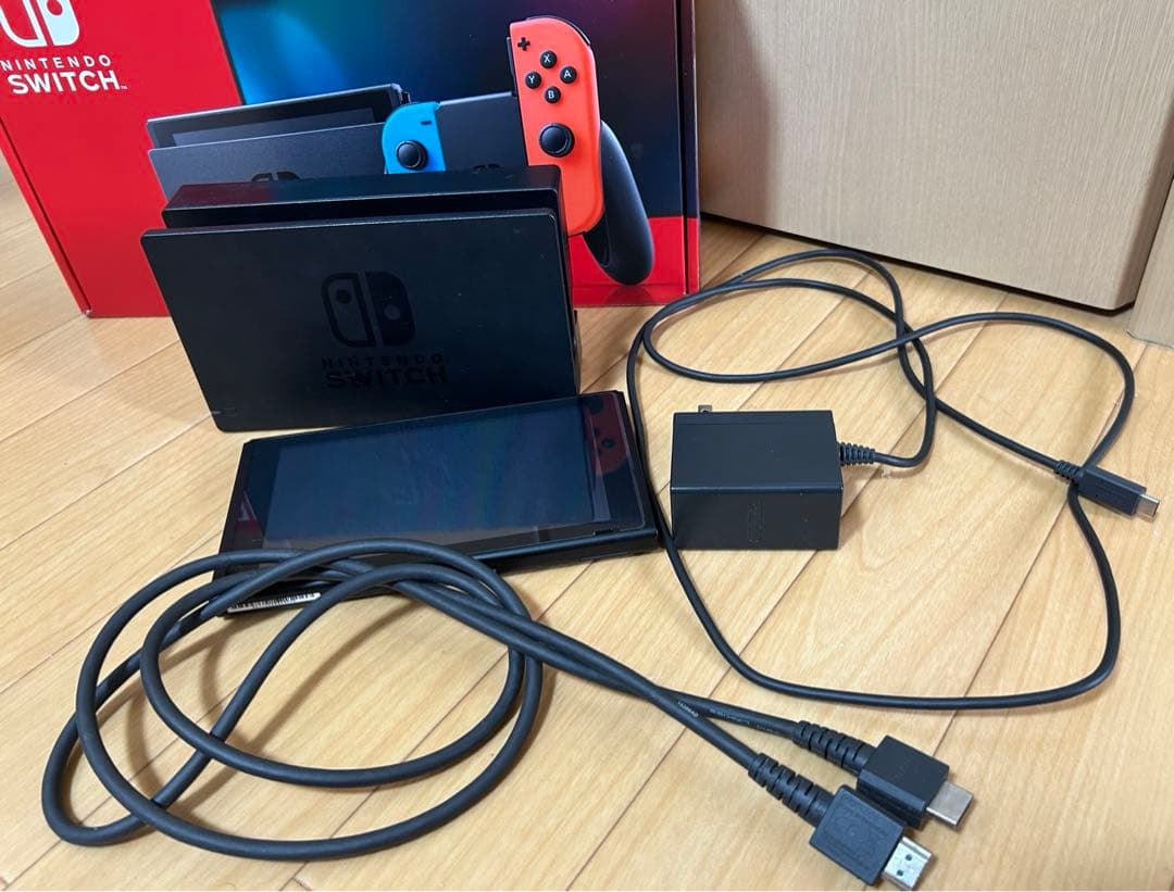 Nintendo Switch 本体＋ドック＋ケーブルセット ジョイコンなし