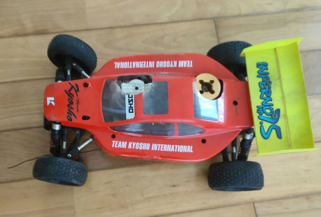 u*f様 KYOSHO Inferno TR15 ホビーラジコンカー