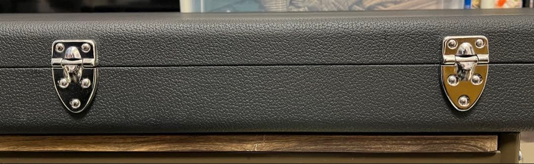 即発送 Fender bass用　純正ハードケース 鍵付き