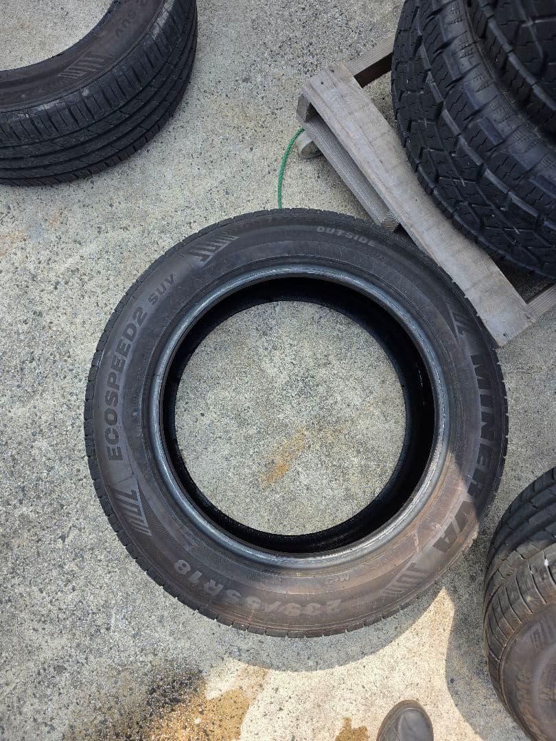 235/55R18 ハリアー　4本セット
