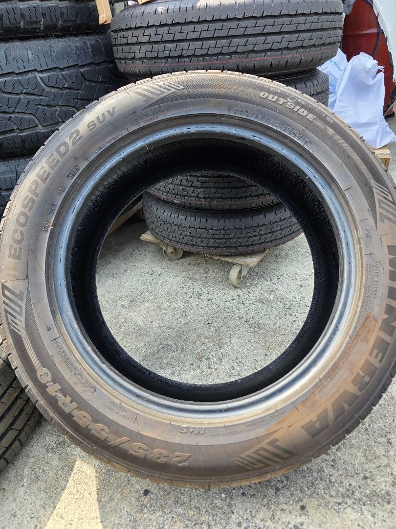 235/55R18 ハリアー　4本セット