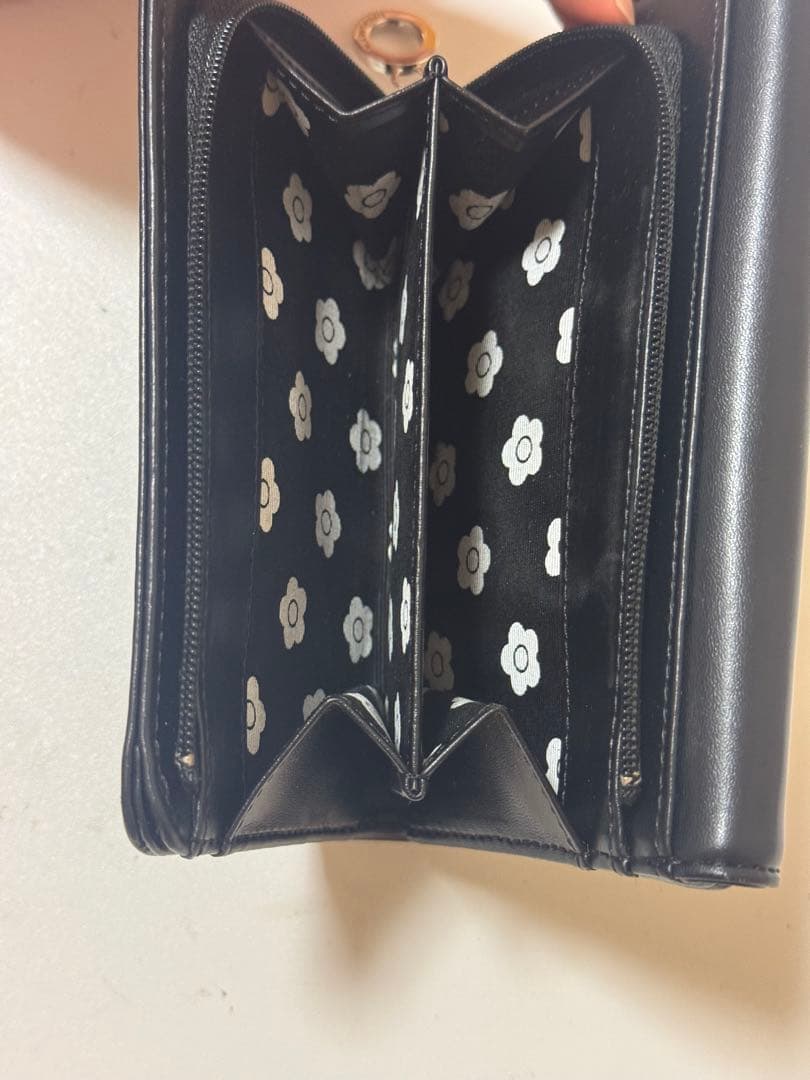 MARY QUANT マリクワ　デイジー　三つ折り財布　黒　花柄
