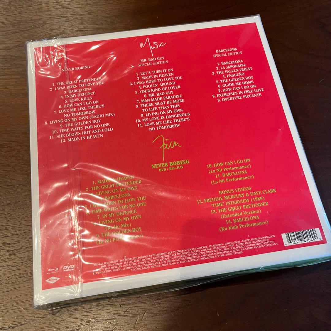 NEVER BORING フレディマーキュリー　3CD+DVD+Blu-ray