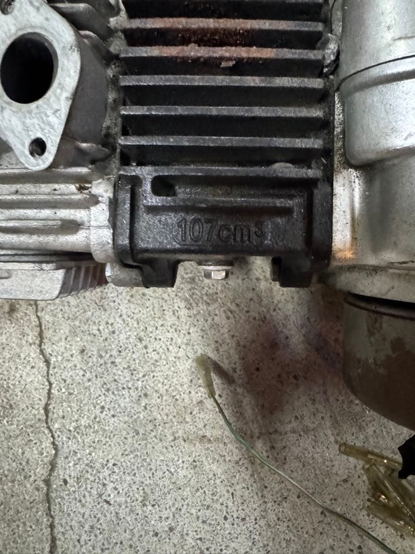 カブ エンジン 107CC