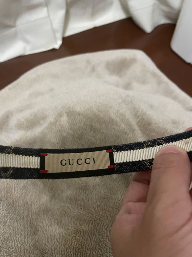 GUCCI ネイビー ヘアバンド
