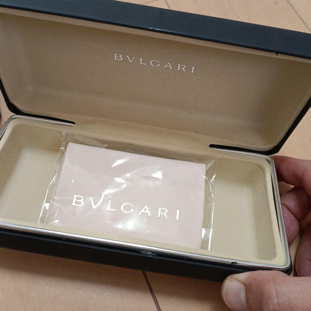 BVLGARI ブラックサングラス