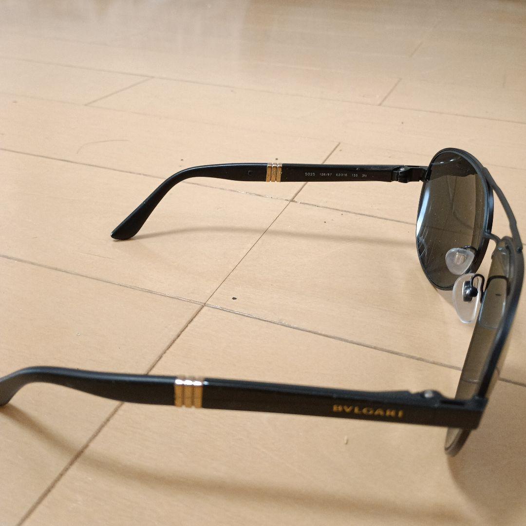 BVLGARI ブラックサングラス